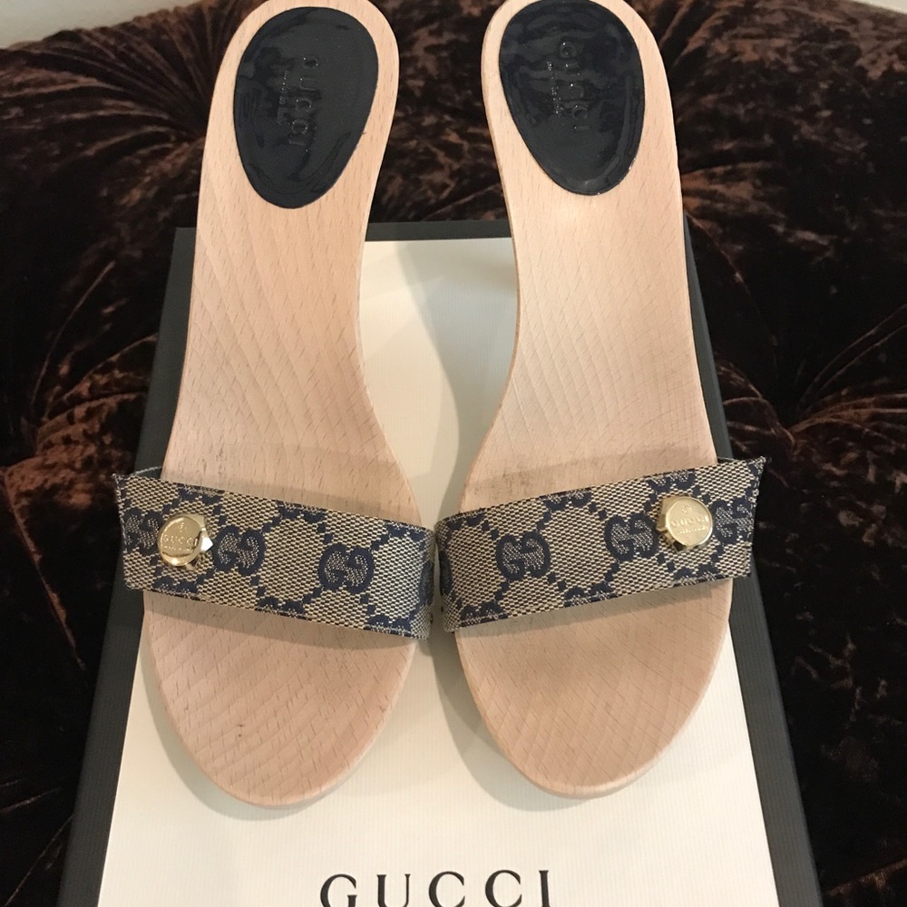 Authentic Gucci Slides Size 8
